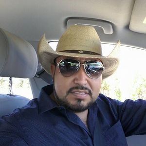 Meet your Posher, Roberto